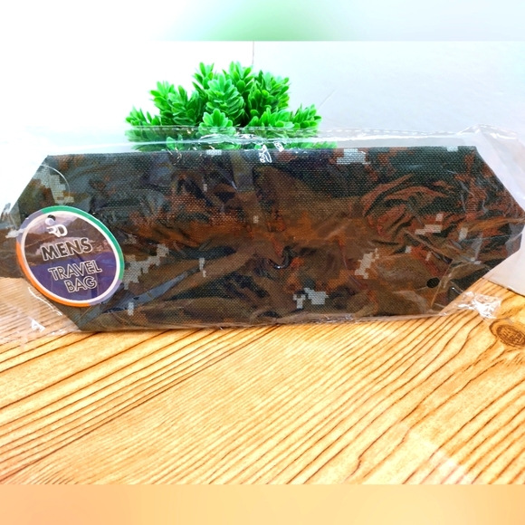 Men's Travel Bag Digital Camo - Picture 5 of 7